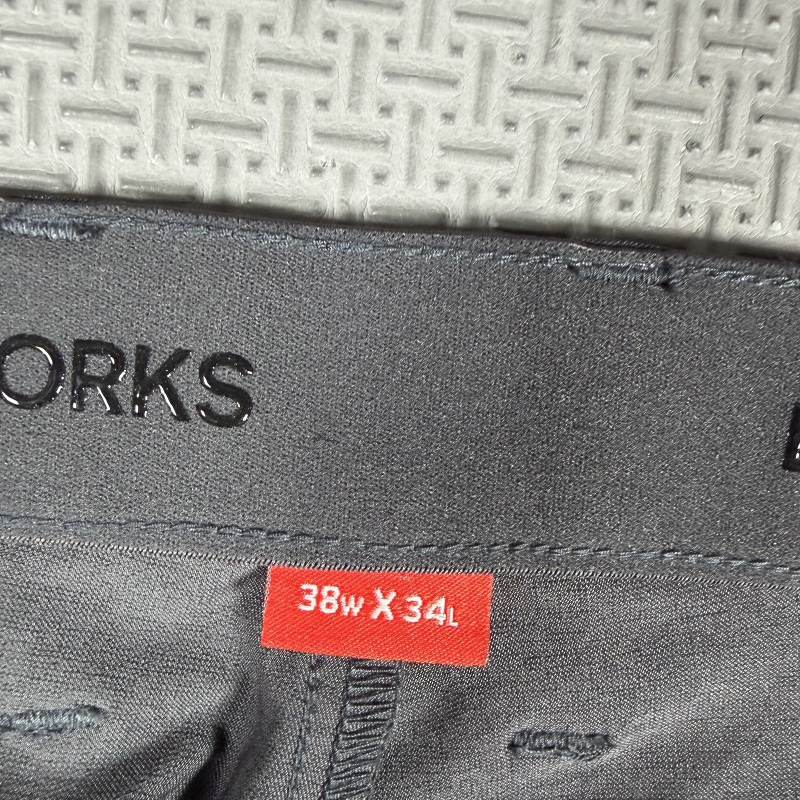 Bluffworks Pants Mens 38x34(33) Envoy Lightweight Travel Chino Regular Tech Euc — image 3 of 8